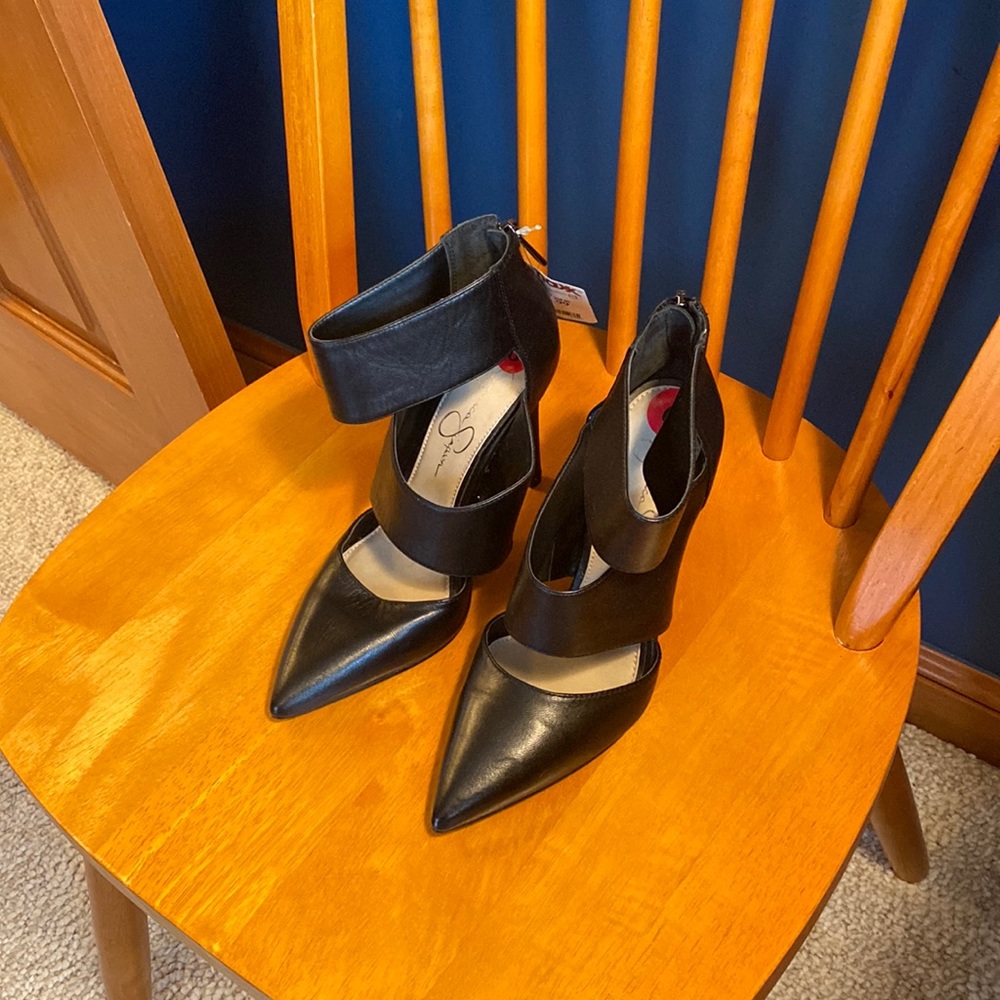 Black Jessica Simpson strappy close toe heels